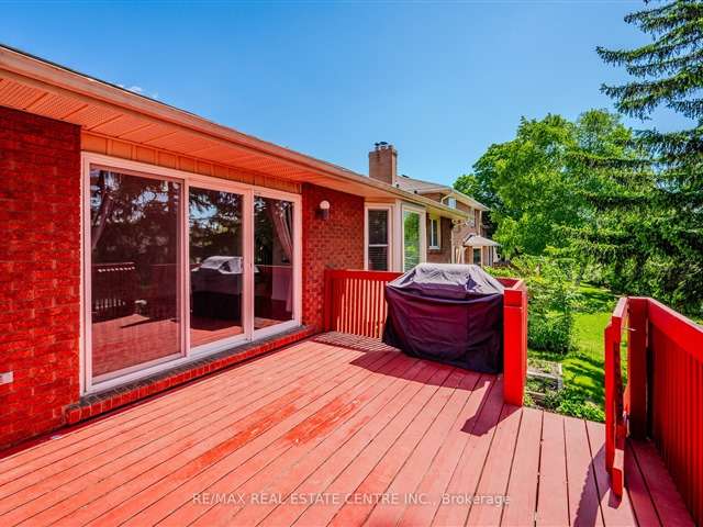 House For Sale in Kitchener, Ontario
